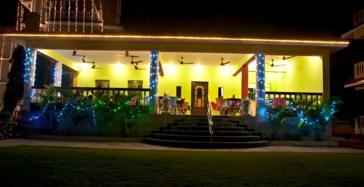 Marina Bay Beach Resort Candolim Ngoại thất bức ảnh