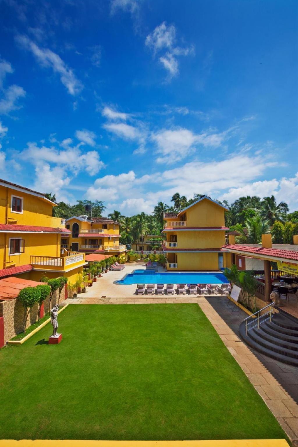 Marina Bay Beach Resort Candolim Ngoại thất bức ảnh